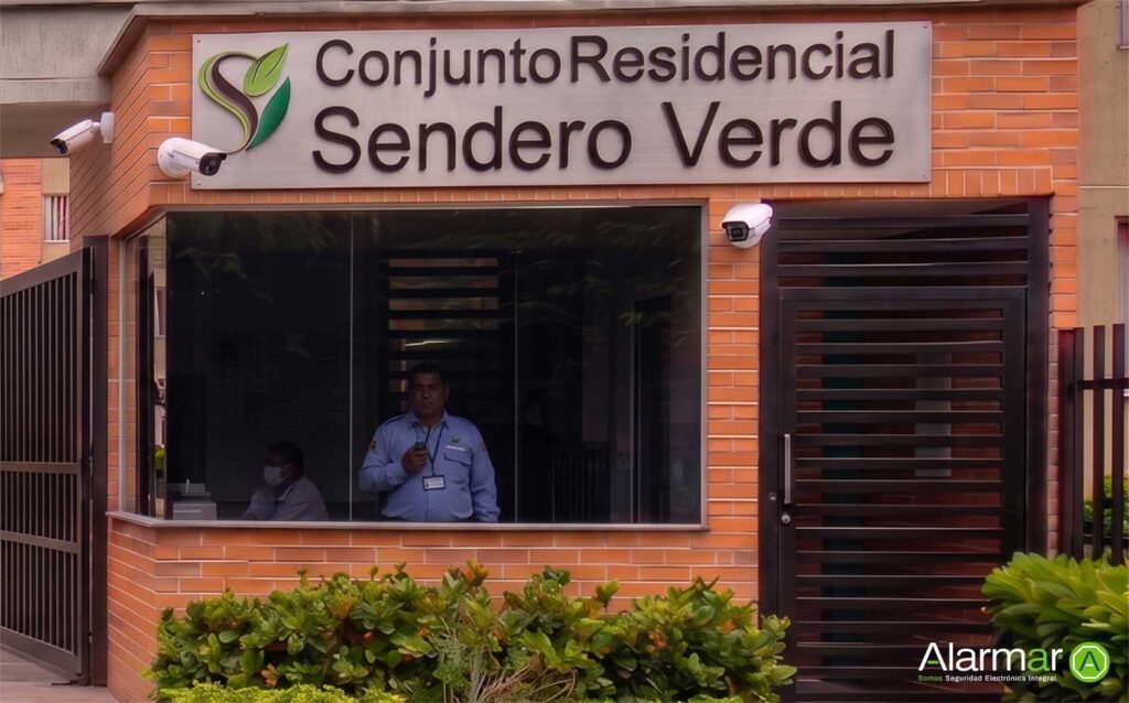funciones de guardas y vigilantes de seguridad conjuntos residenciales y edificios